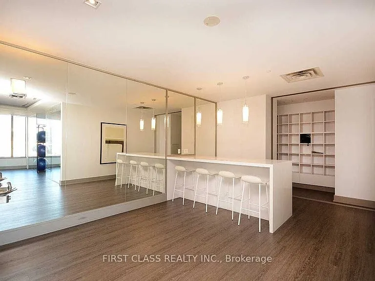 510 Curran Pl #1102 — Photo 16