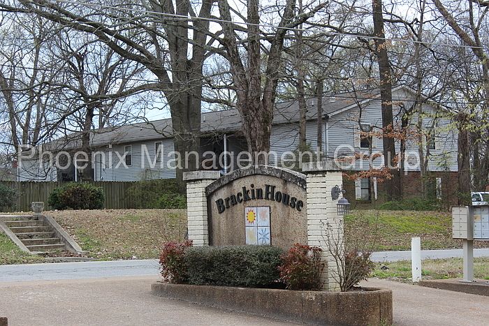 1st image of 416 Brackinhouse Pl