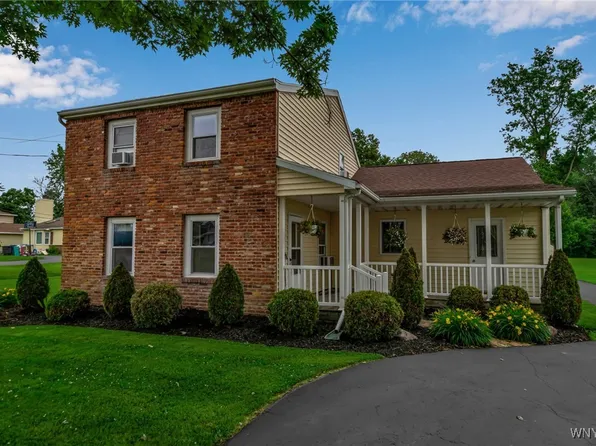 7217 Shawnee Rd, North Tonawanda, NY 14120