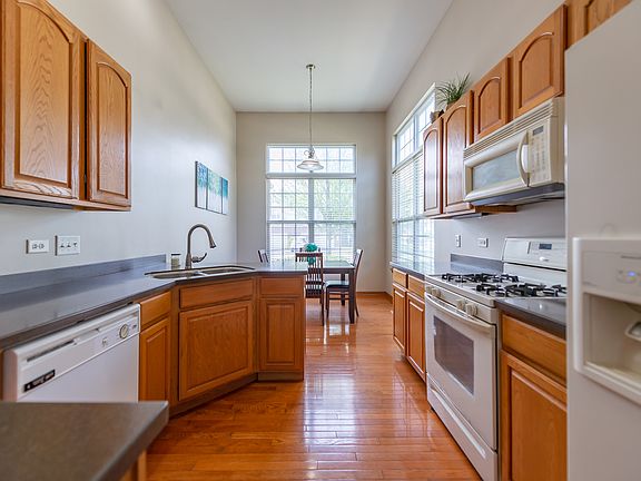 5th image of 168 Fountain Grass Cir #131