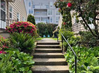 2344 NW Overton St, Portland, OR 97210