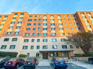 1200 S Arlington Ridge Rd APT 408, Arlington, VA 22202
