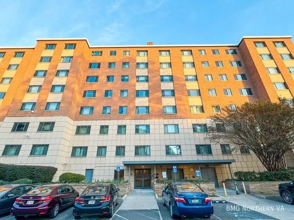 1200 S Arlington Ridge Rd, Arlington, VA