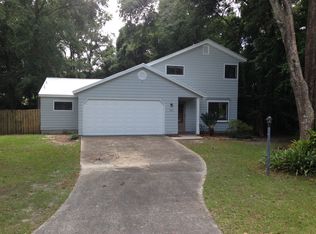 906 E Arizona Ave, Deland, FL 32724