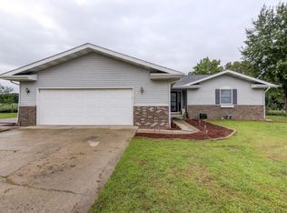 3623 Tulane Dr, Decatur, IL 62522