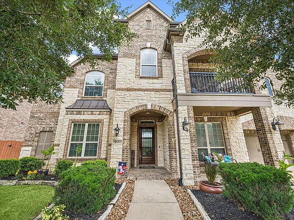 3rd image of 9924 Easton Sky Ln