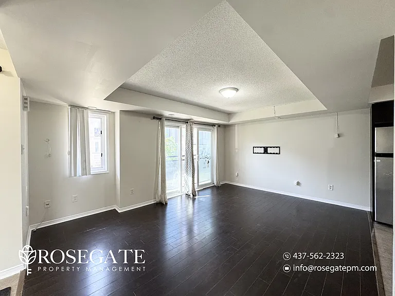 60 Fairwood Cir #130 — Photo 7