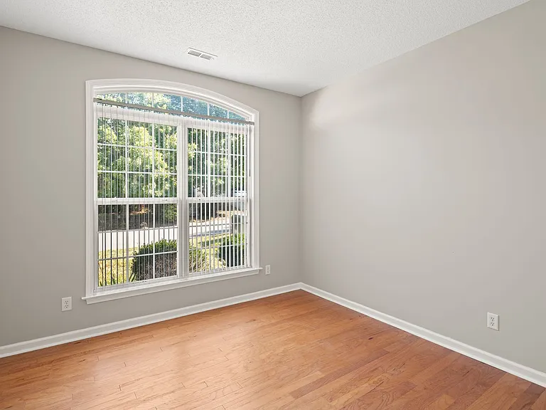 8 Hadley Park Way — Photo 19