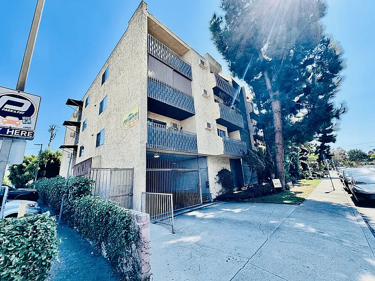 Cochran House — Photo 2