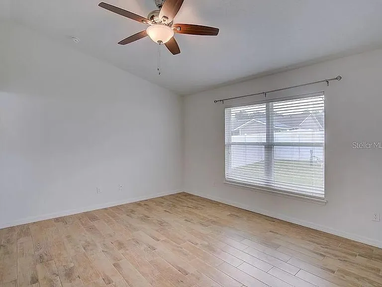 1037 Cass Ave — Photo 8