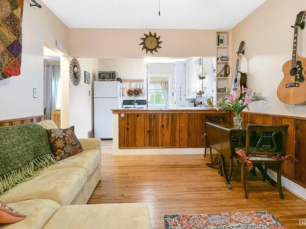 1222 Elmwood Ave, Fort Wayne, IN 46805