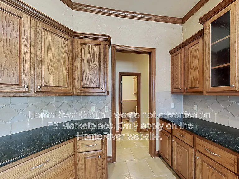 13113 SW 2nd Ter — Photo 7