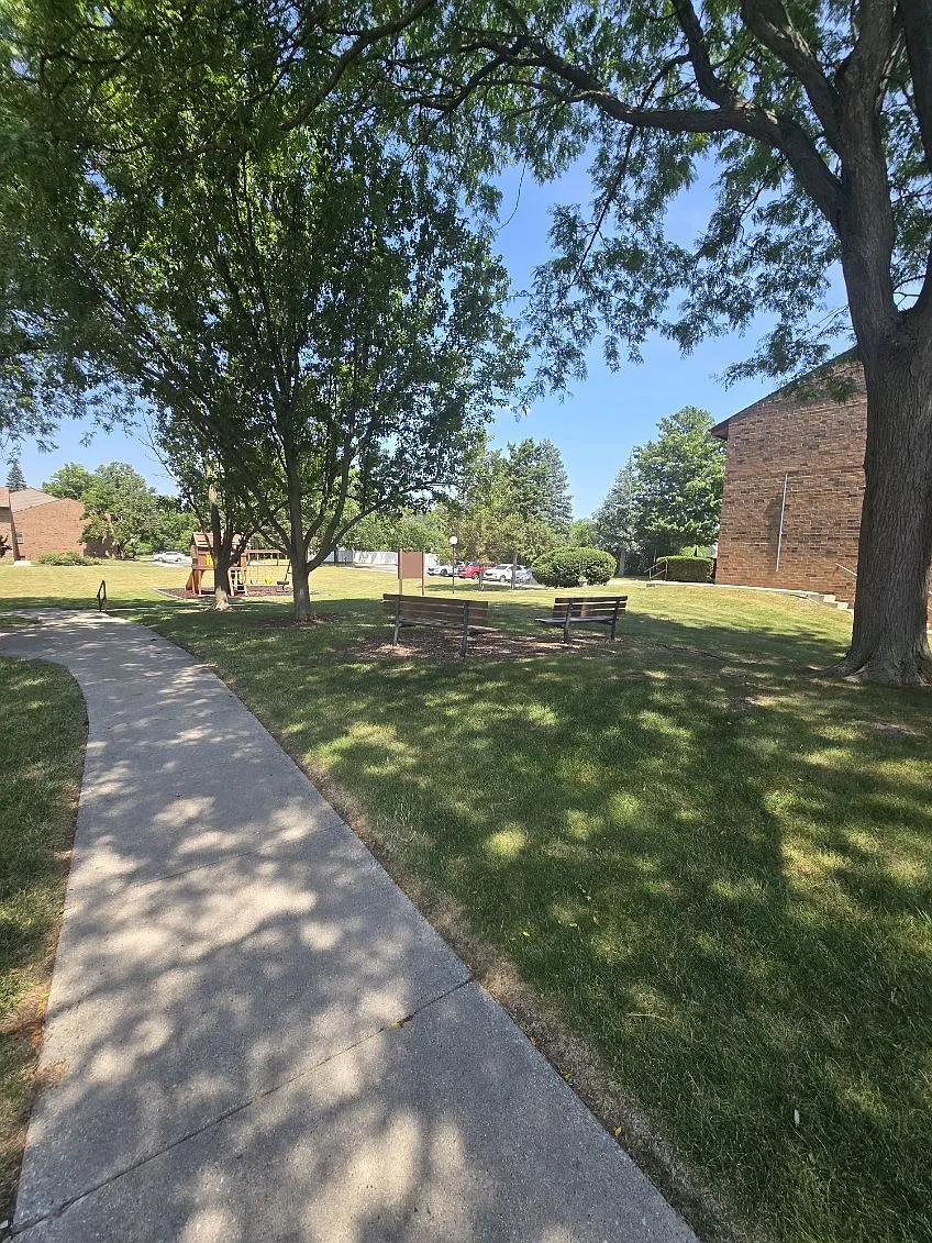 9020 North Park Plaza Court - 1 — Photo 3