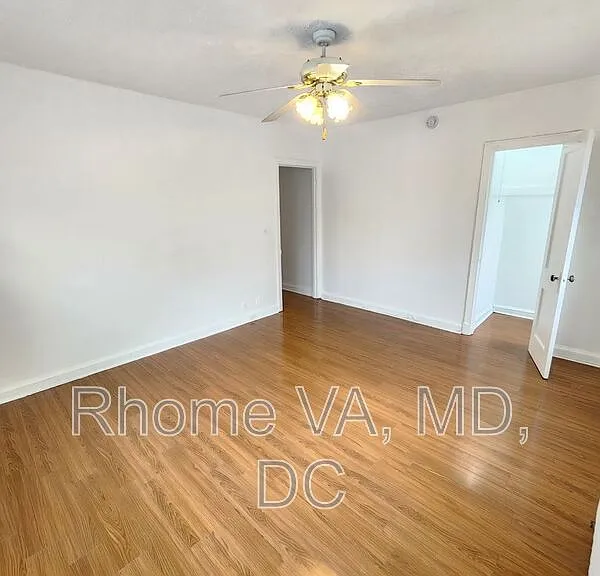 515 Franklin St NE #3 — Photo 4