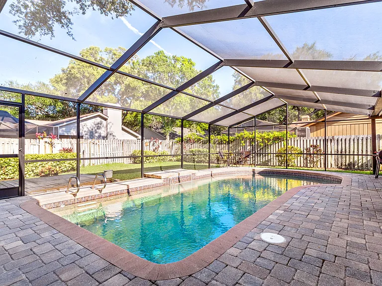 2757 Country Woods Ln — Photo 32