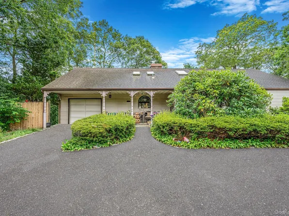 68 Lakeside Drive, Farmingville, NY 11738