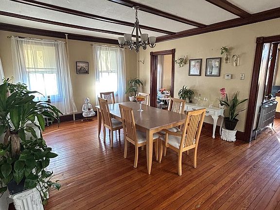 5th image of 6555 Maple Ave