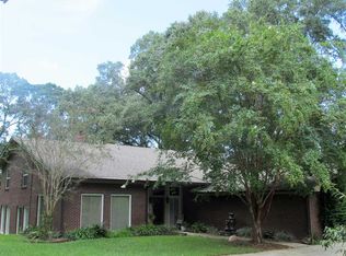 121 Kaiser Lake Rd, Natchez, MS 39120