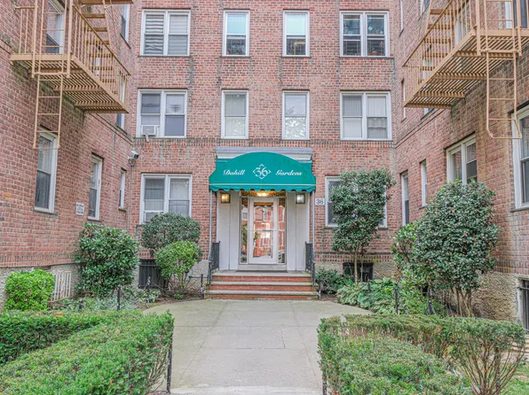 36 Dahill Road image 2 of 25