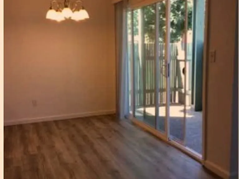 0710 - 10 Coral Cir — Photo 6