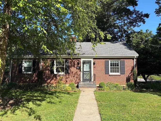 301 Rowland Dr