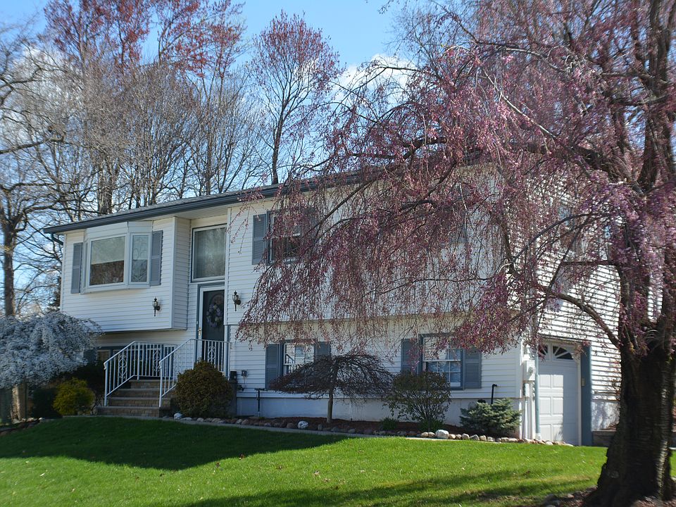1st image of 18 Sagamore Ave