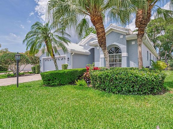 3rd image of 5261 Highbury Cir