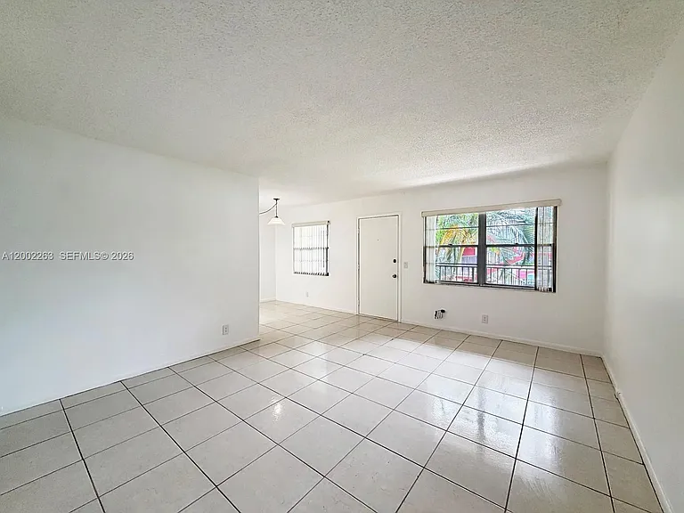 251 SW 134th Way #210M — Photo 4