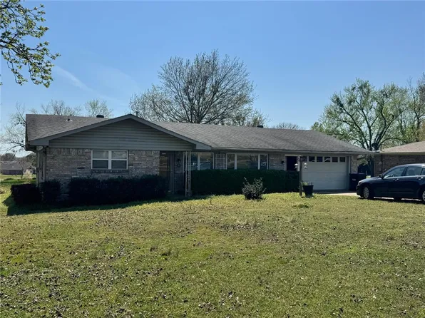 915 Maple Shade Rd, Alma, AR 72921