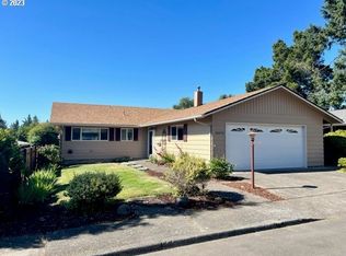 15975 SW Queen Victoria Pl, King City, OR 97224
