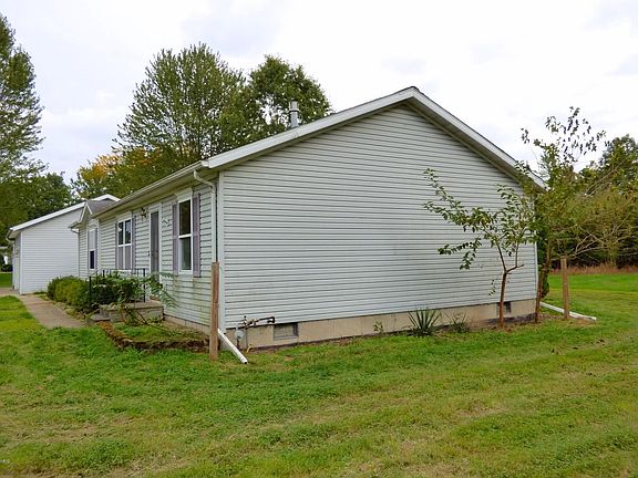3rd image of 7240 Lake Dr