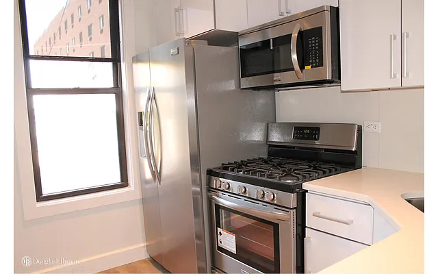 Rented by Douglas Elliman | media 31