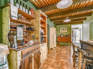 10 Medina Ln, Taos, NM 87571