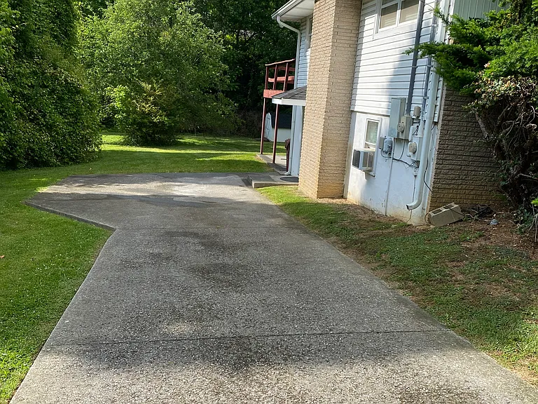 1220 Seminole Dr #2 — Photo 14
