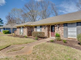 322 Millcreek Dr, Brandon, MS 39047