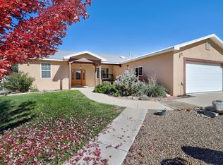 3 Dos Locos Loop, Los Lunas, NM 87031