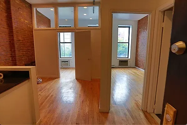 Rented by REAL New York | media 35