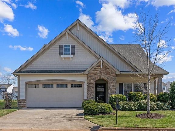 2nd image of 5520 Oakgate Dr