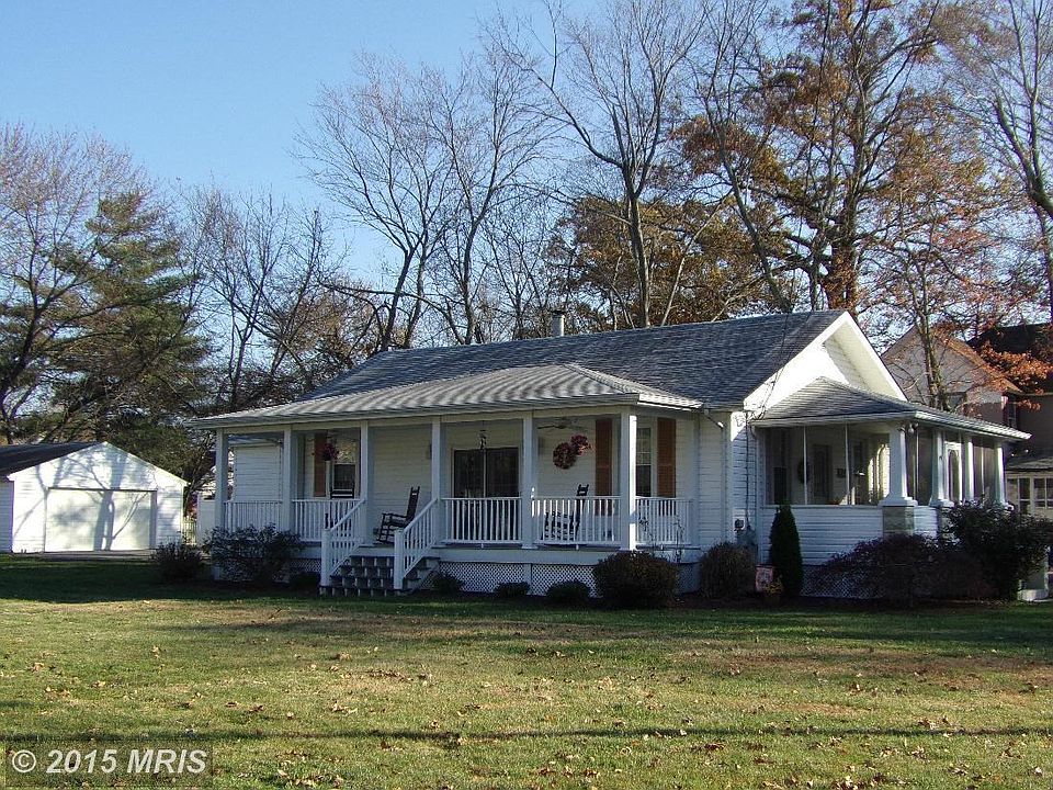 Exterior (Front)