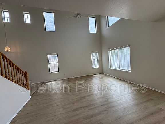 5th image of 17229 W Caribbean Ln