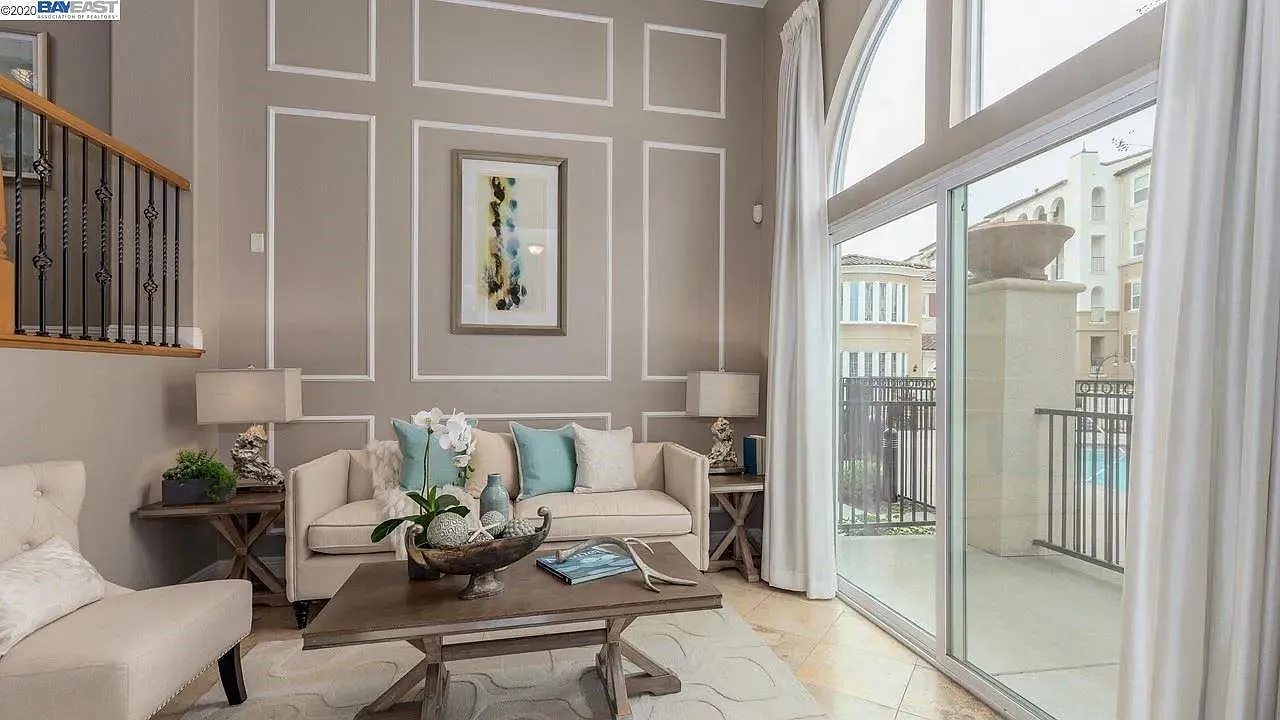 3290 Maguire Way APT 102 photo 1