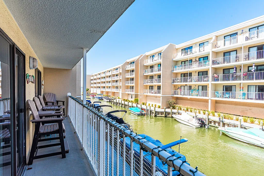 2 bed, $1,550 — Photo 4
