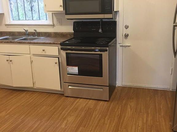 3rd image of 1107 Dayton St APT O