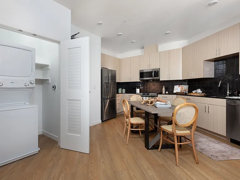 Station 16 Apartments — Photo 8