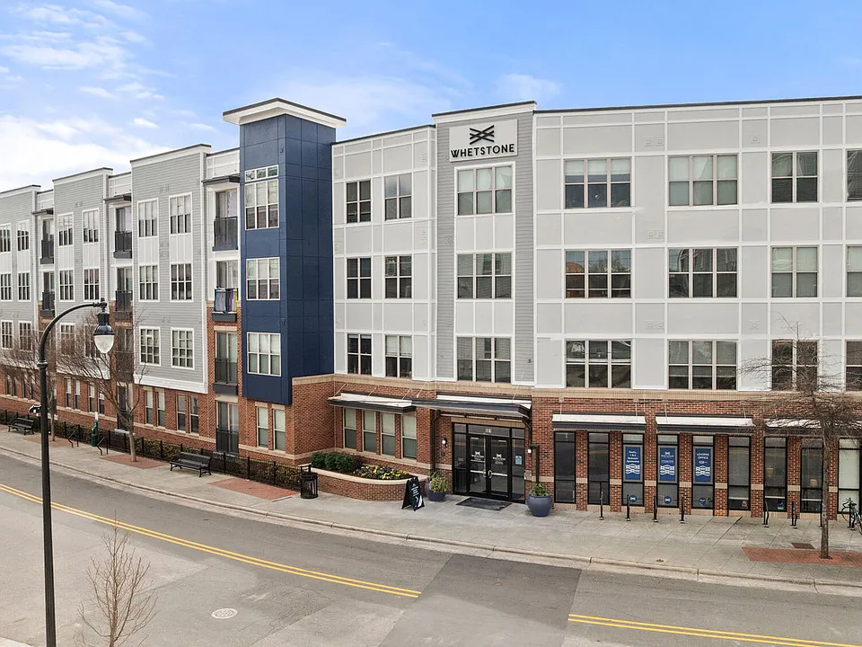Whetstone apartments community photo