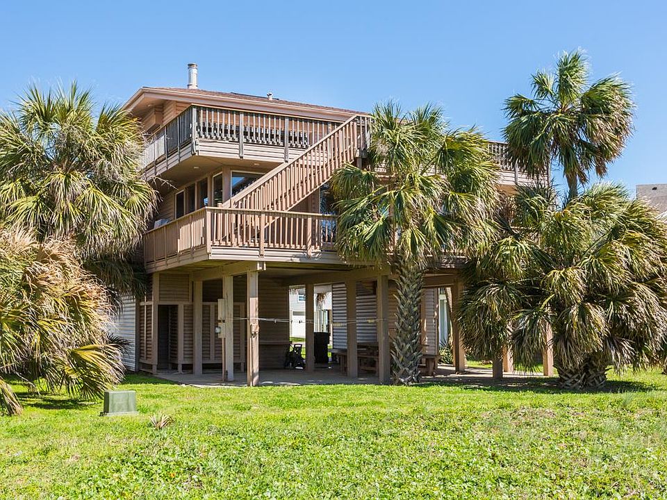 1st image of 4215 Campeche Dr