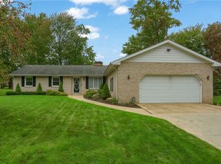 1231 Monticello Ave, Hermitage, PA 16148