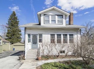 727 S Naperville Rd, Wheaton, IL 60189