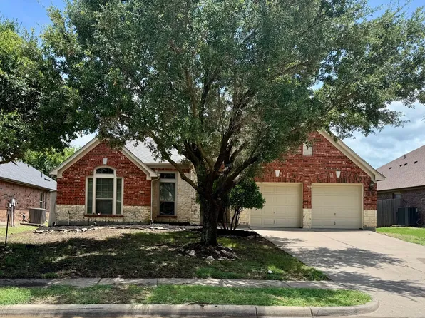 5827 Windy Meadow Ln, Grand Prairie, TX 75052