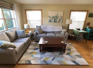 4126 N Bartlett Ave, Shorewood, WI 53211